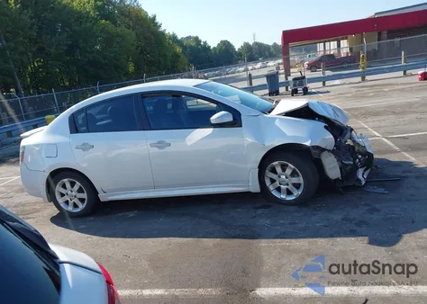 2011 Nissan Sentra 2.0Sr from USA, damaged, VIN 3N1AB6AP1BL618384